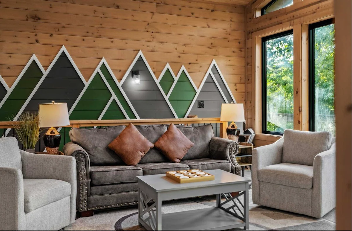 Secluded Modern Luxury Cabin minutes from Parkway — photo 2