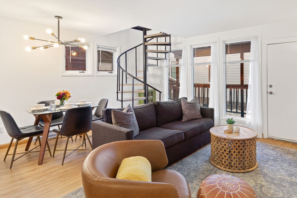 Spruce Street Retreat — photo 3