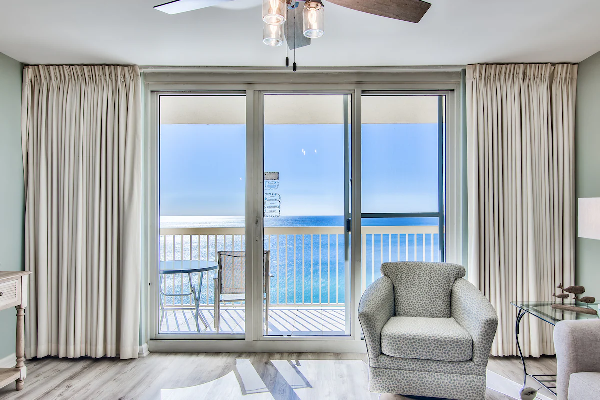 The Merry Whale on The Emerald Coast — photo 4