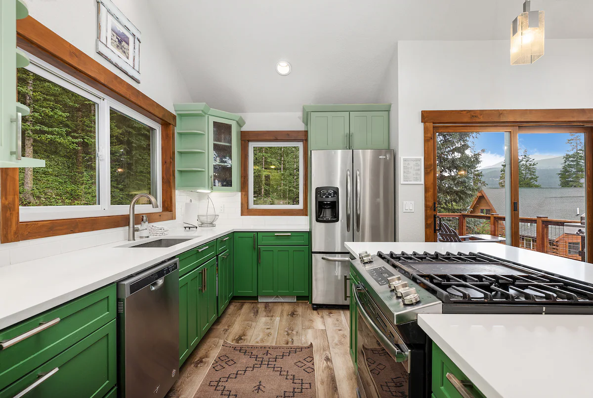Spacious Home with Mountain Views — photo 5