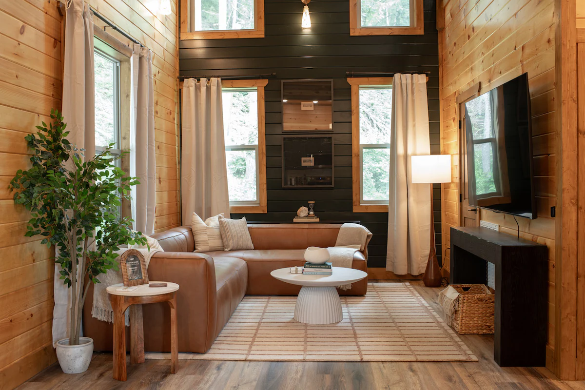 Modern Lux|Sauna•Hot Tub•HUGE1,200sqft Deck•Arcade — photo 2