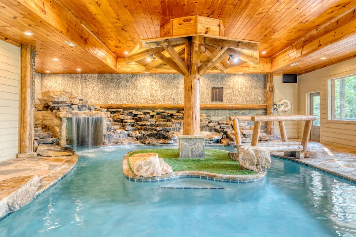 Eagle River2 1 - Private indoor pool & hot tub — photo 2