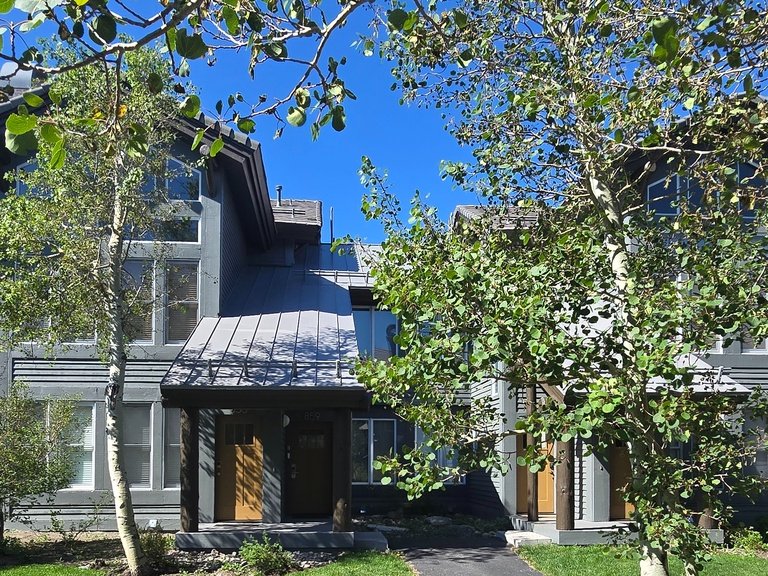 Snowcreek Resort Vacation Rental 858 — photo 2