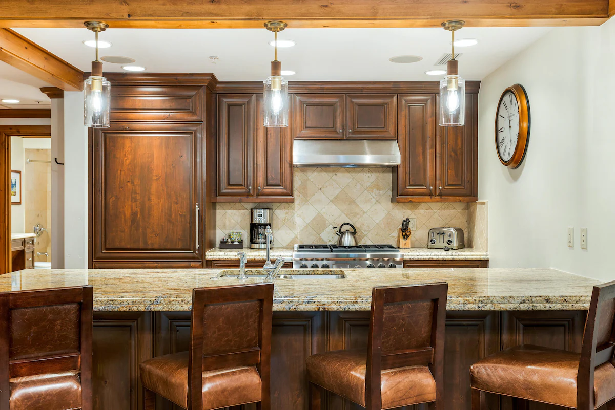 Willows 302 | Luxury 2BR Vail Village — photo 3