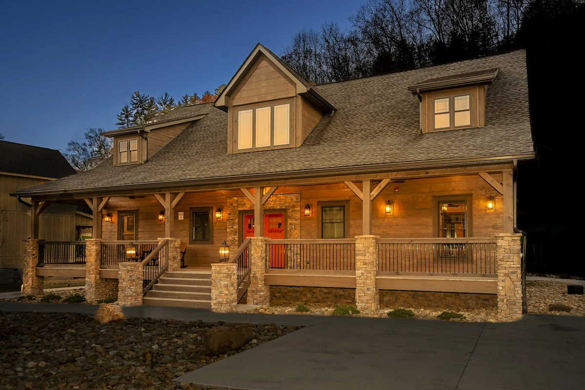CherokeeLodge:Location*Game*Wifi*HotTub*FirePit — photo 5