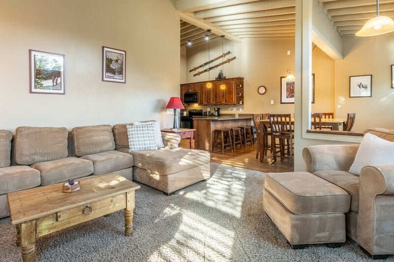 Mammoth Five Star Lodging: 1849 Condos #611 Bldg. B in Canyon Lodge — photo 5