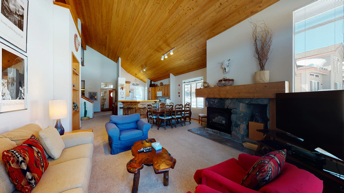 Snowcreek Resort Vacation Rental 504 — photo 3