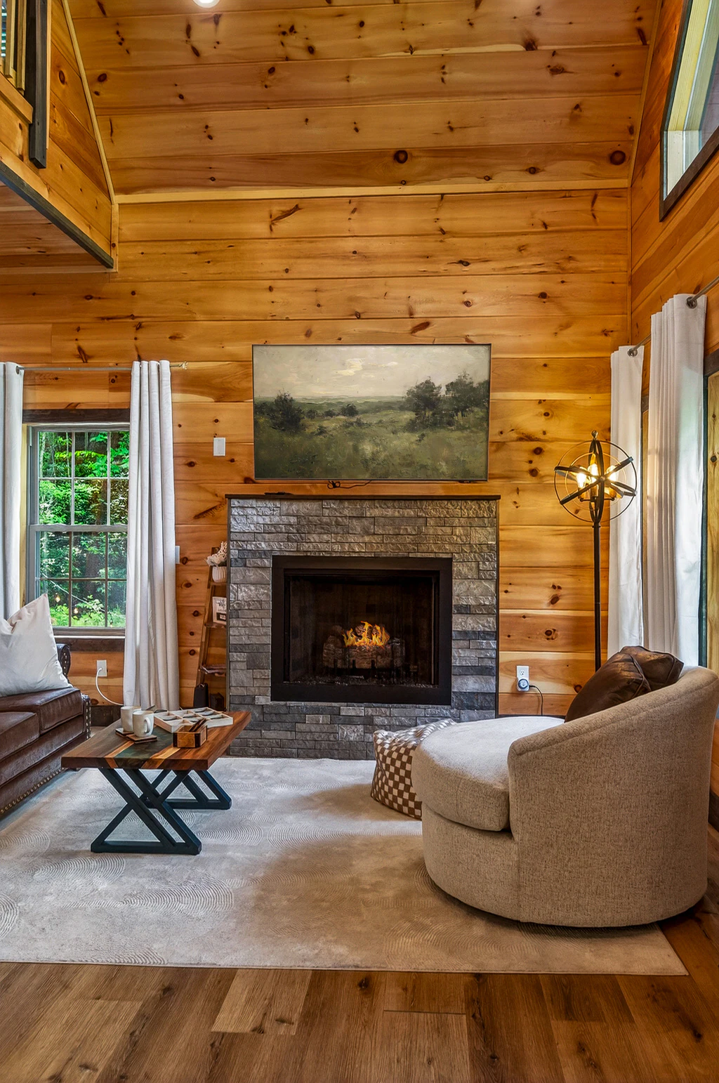 Romantic Luxury Cabin • Hot Tub • Fire Table • EV — photo 2
