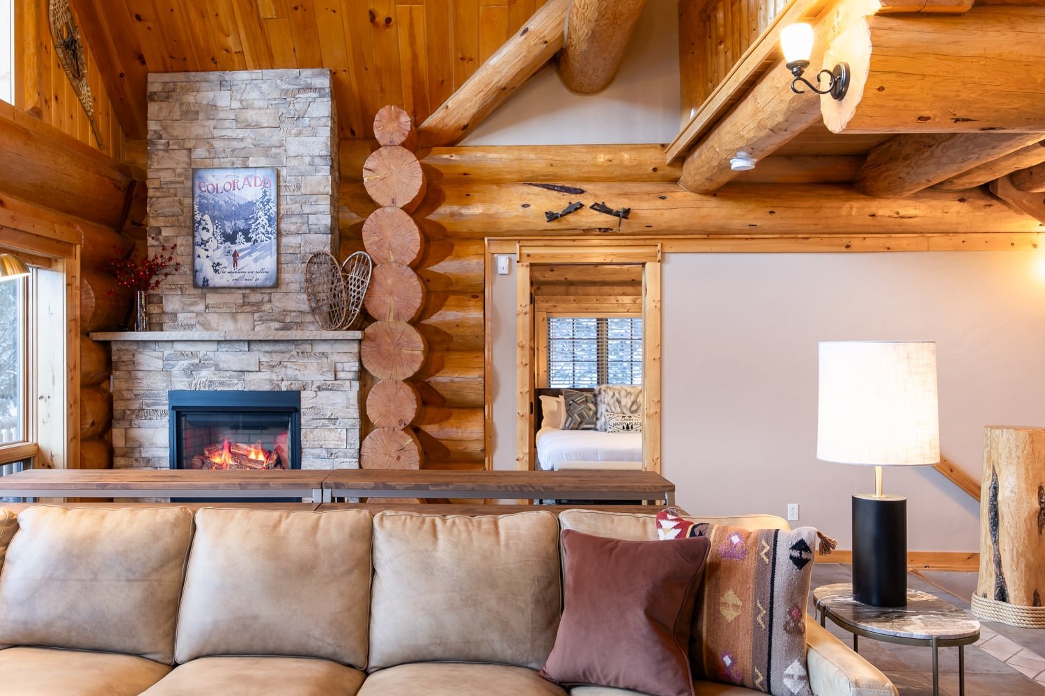 Luminary Log Chalet — photo 5