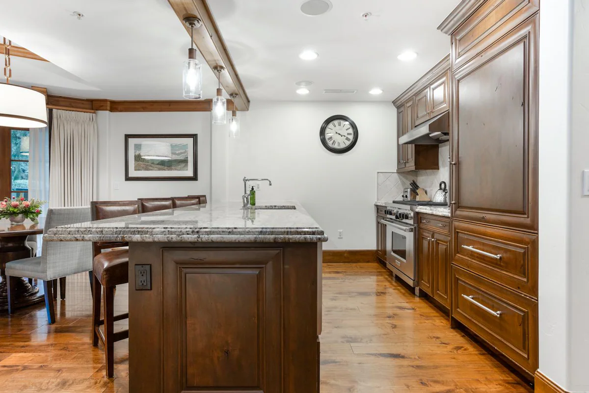 Willows 101 | Luxury 2BR Vail Village — photo 5