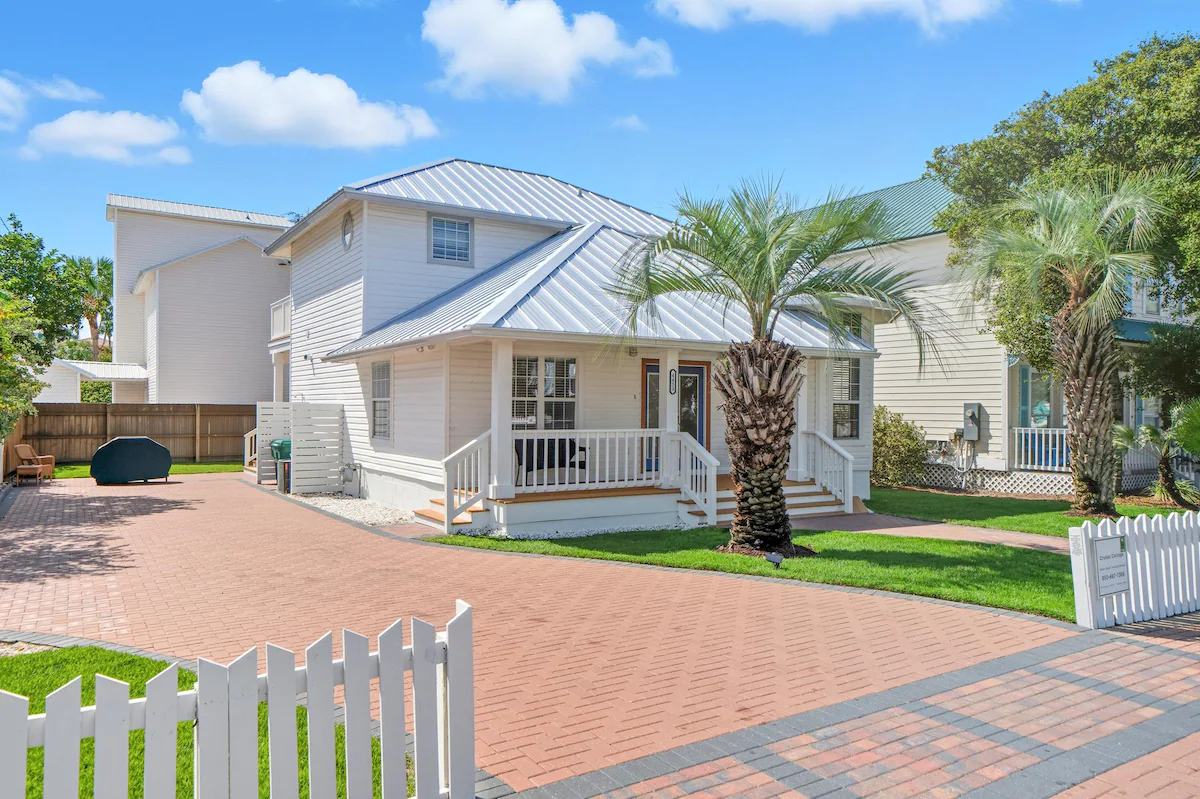 Crystal Cottage | Free WiFi | Pet-Friendly | Walk — photo 3