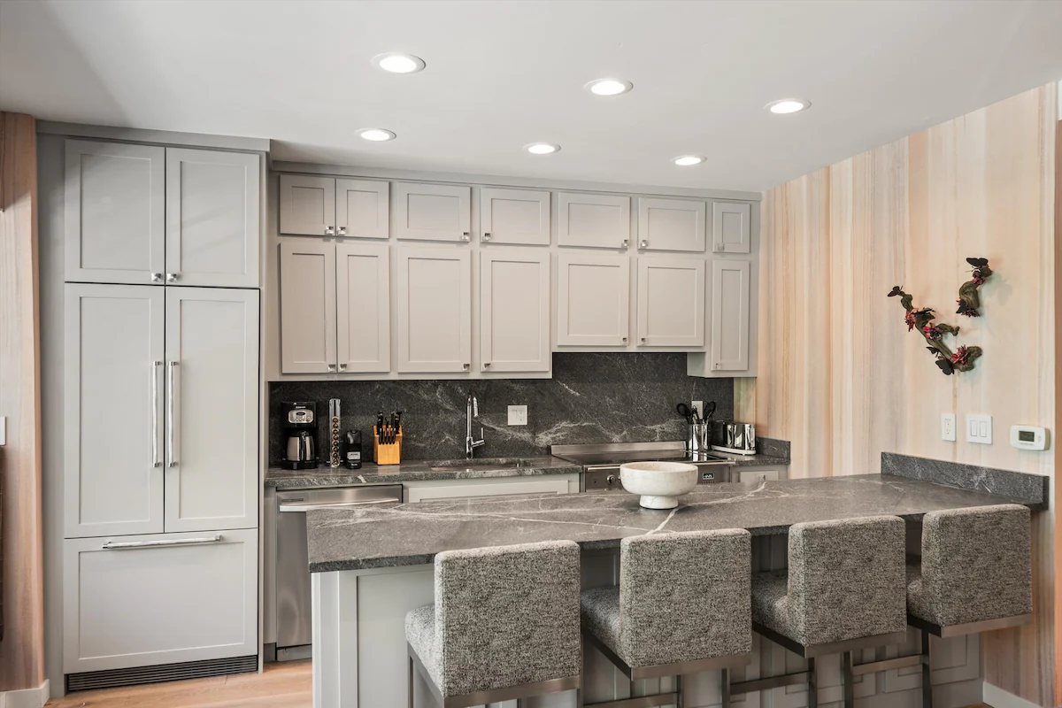 Durant Unit D4 | Spacious, Modern Condo with Great — photo 4