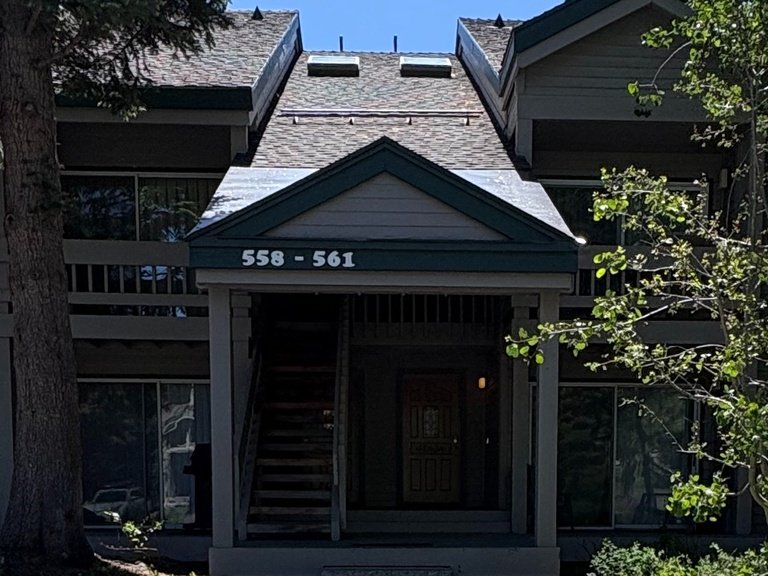 Snowcreek Resort Vacation Rental 561 — photo 4