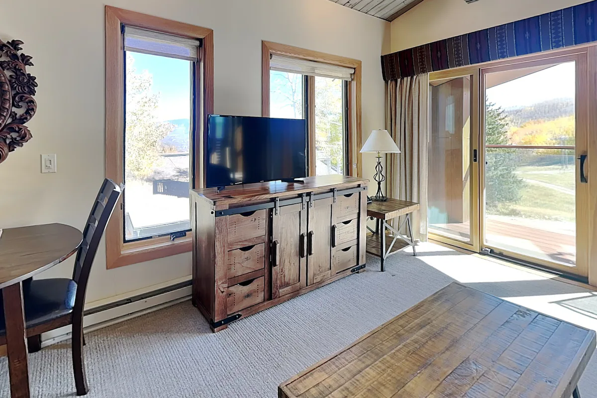 Timberline 318 Studio Deluxe — photo 4