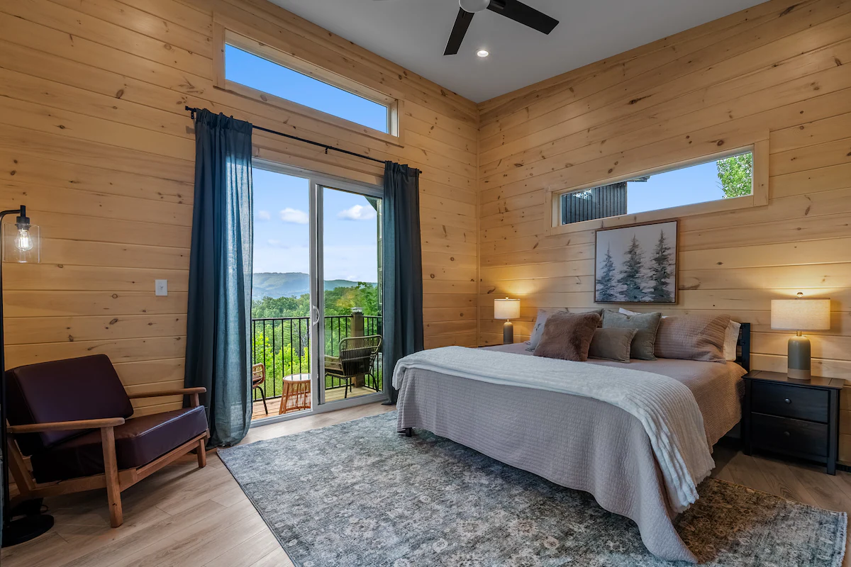 Brand New! Couples Cabin w/ Hot Tub & Mtn View — photo 2