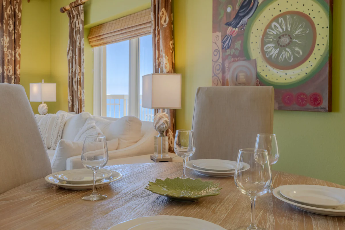 1409E VIP Parking Spot + Beach Service! — photo 4
