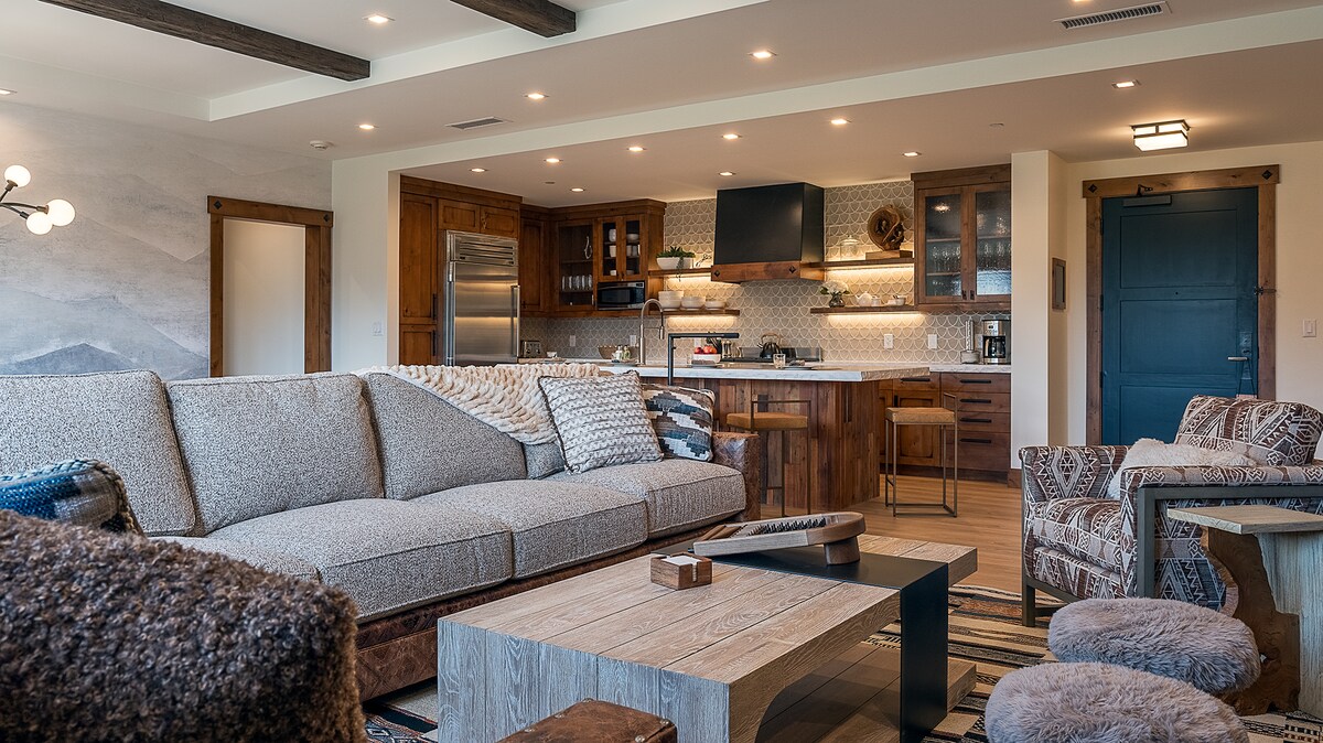 Views | One Steamboat Place 702 Emerald Mountain — photo 3