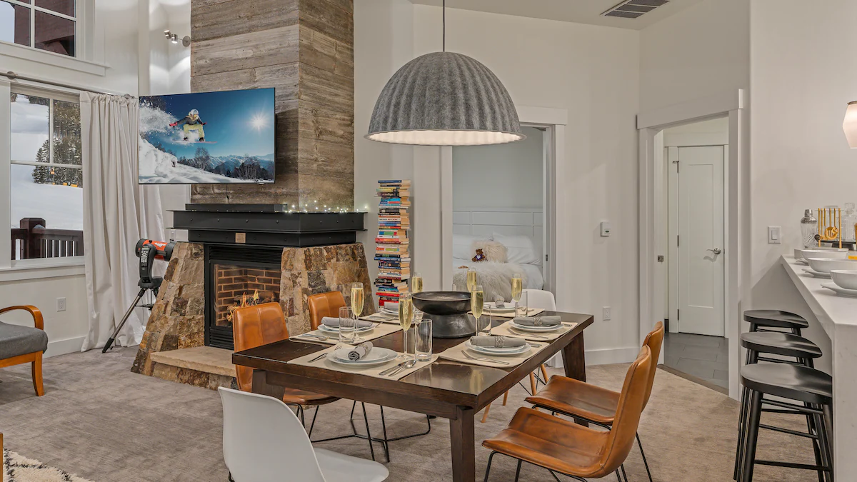 Slopeside Residence at One Ski Hill Place — photo 5