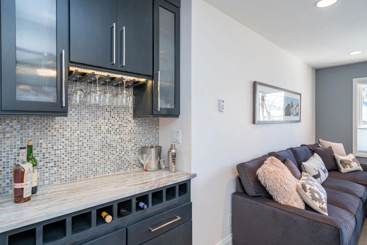Ski in/Ski out 2nd Floor Sweetly Updated Condo — photo 4
