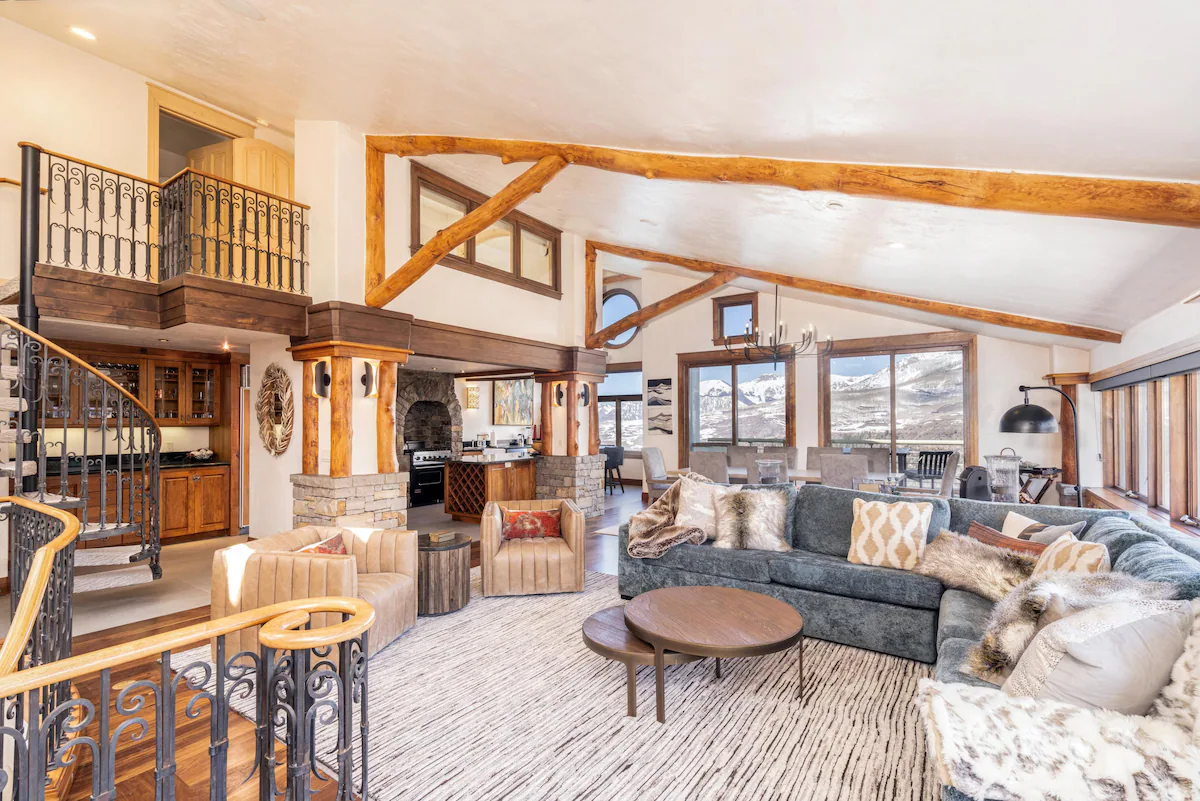 Penthouse At The Peaks 623 — photo 3