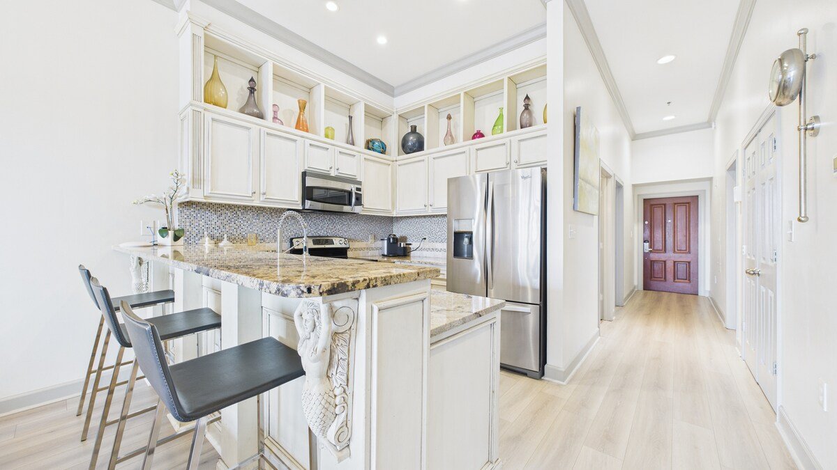 Serenity By The Sea 327–Stellar Views–Sleeps 6 — photo 3