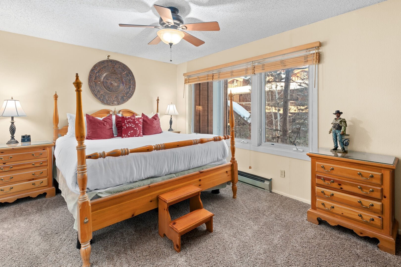 Crestwood 2107 Standard 2 Bedroom — photo 5