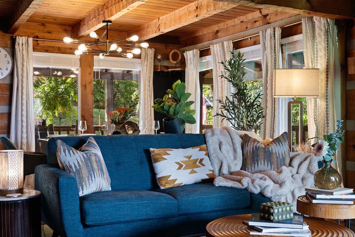 Modern Cabin | Sweeping Views, Hot Tub — photo 2