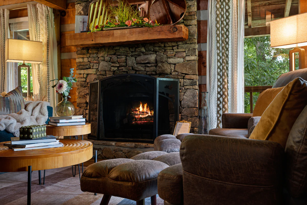 Modern Cabin | Sweeping Views, Hot Tub — photo 4