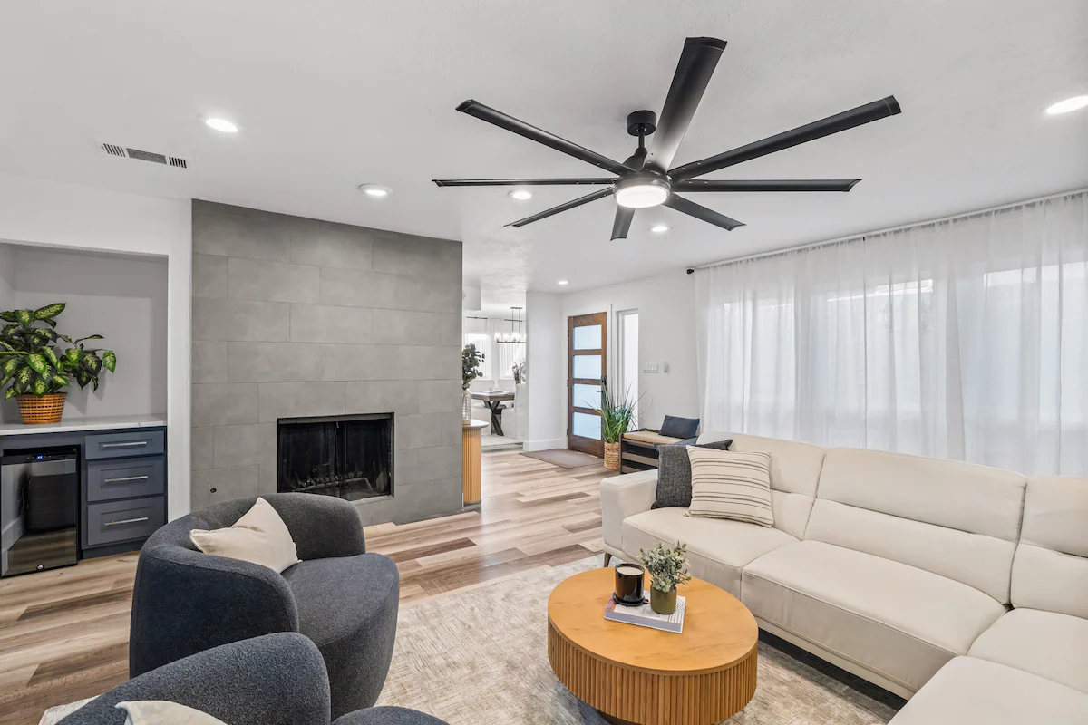 Spacious 3BR Retreat • Kings • Patio & Fire Pit — photo 2