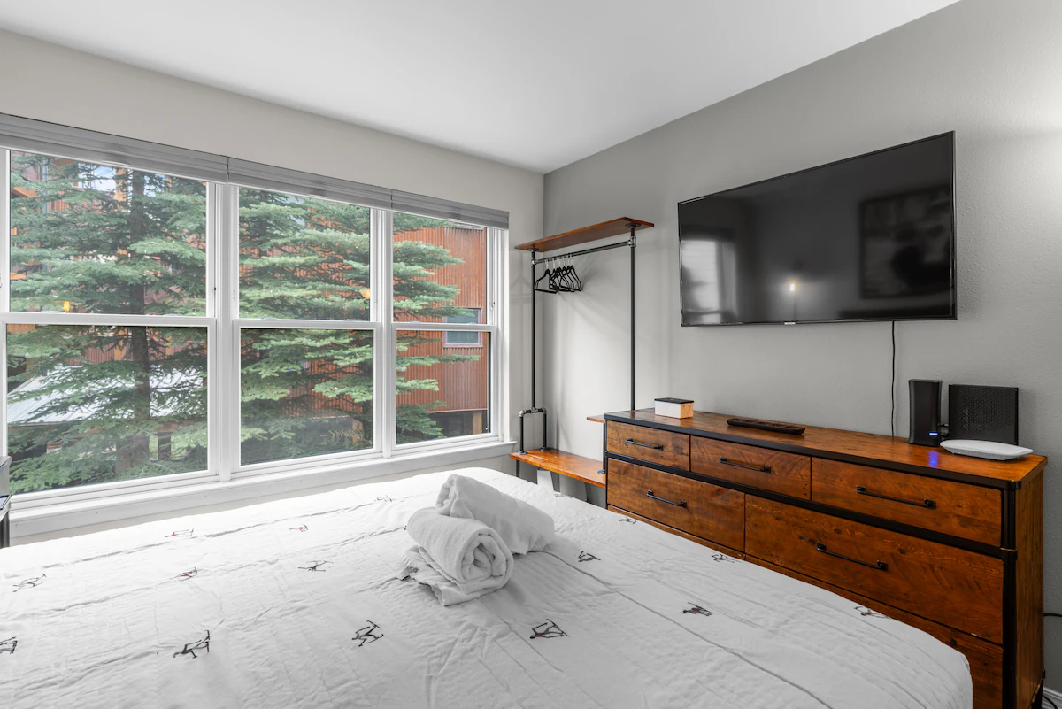 Etta Place 6 by AvantStay | Ski In/ Ski Out Unit! — photo 4