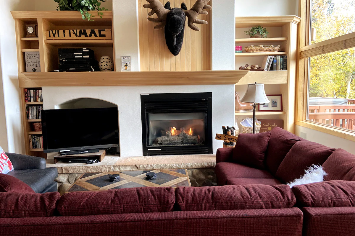 Tall Pines~FRONT ROW~4Bd/4.5Ba~Ski~in/out~Hot Tub! — photo 2
