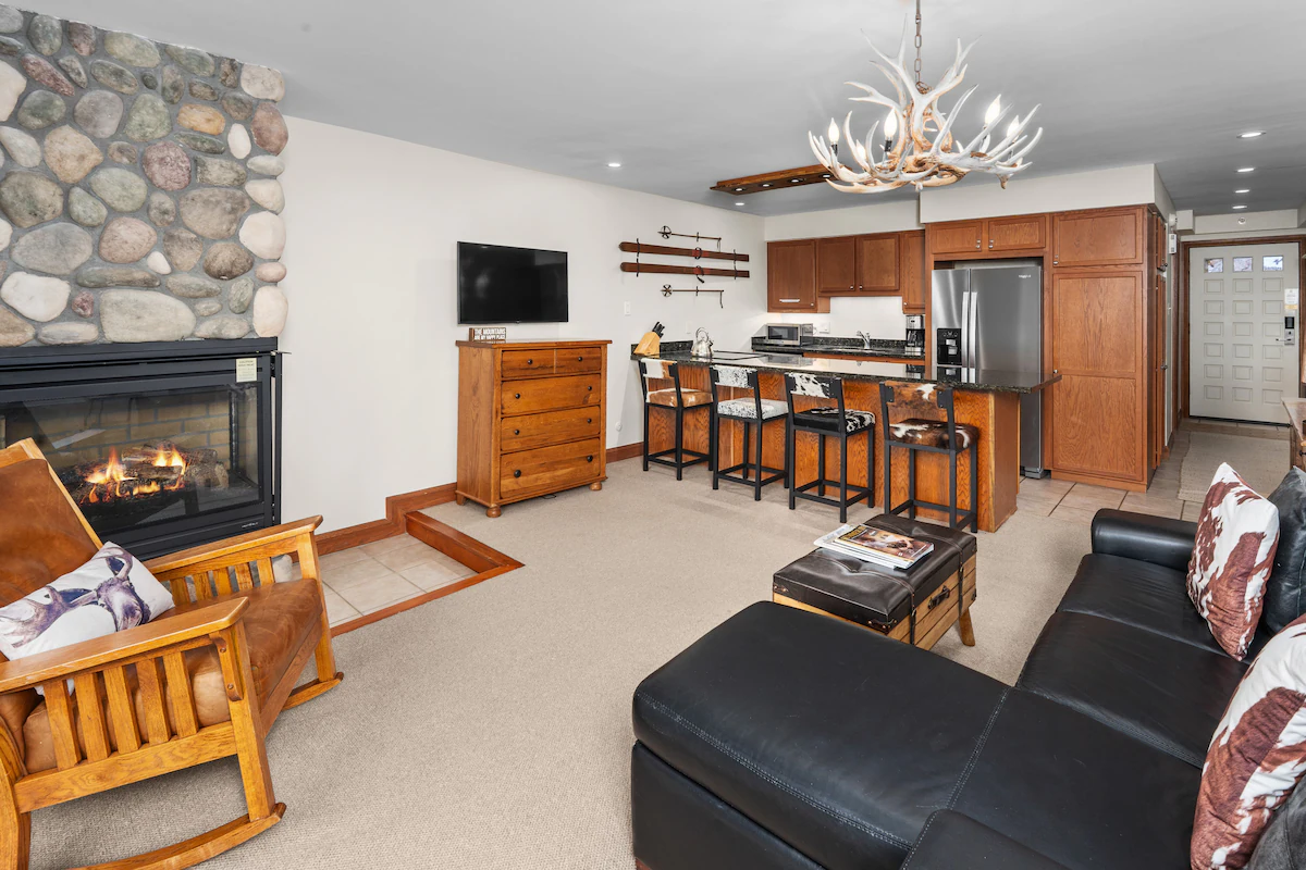 Crestwood 2105 Deluxe 1 Bedroom — photo 4