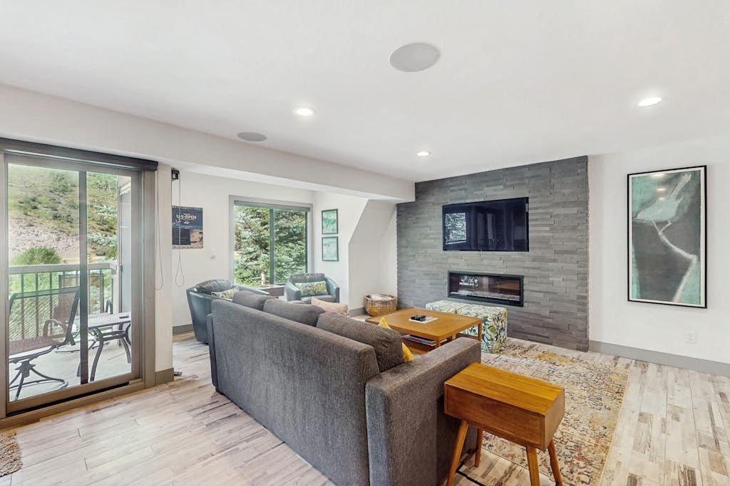 Fallridge 410 — photo 2