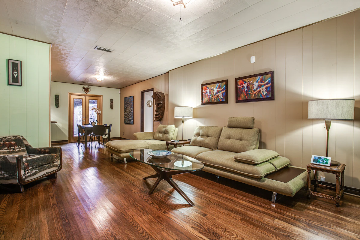 Tropical Sunset Bungalow w/ Pool & Hot Tub — photo 2