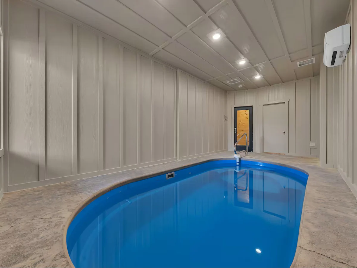 The Pinecrest Poolhouse — photo 2