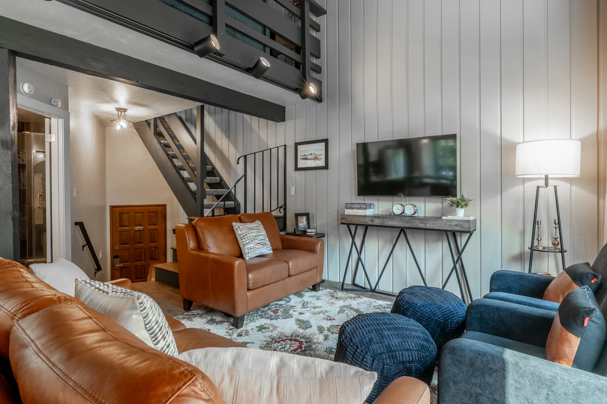 Spacious 2BR + Loft Mammoth Escape 680 — photo 4