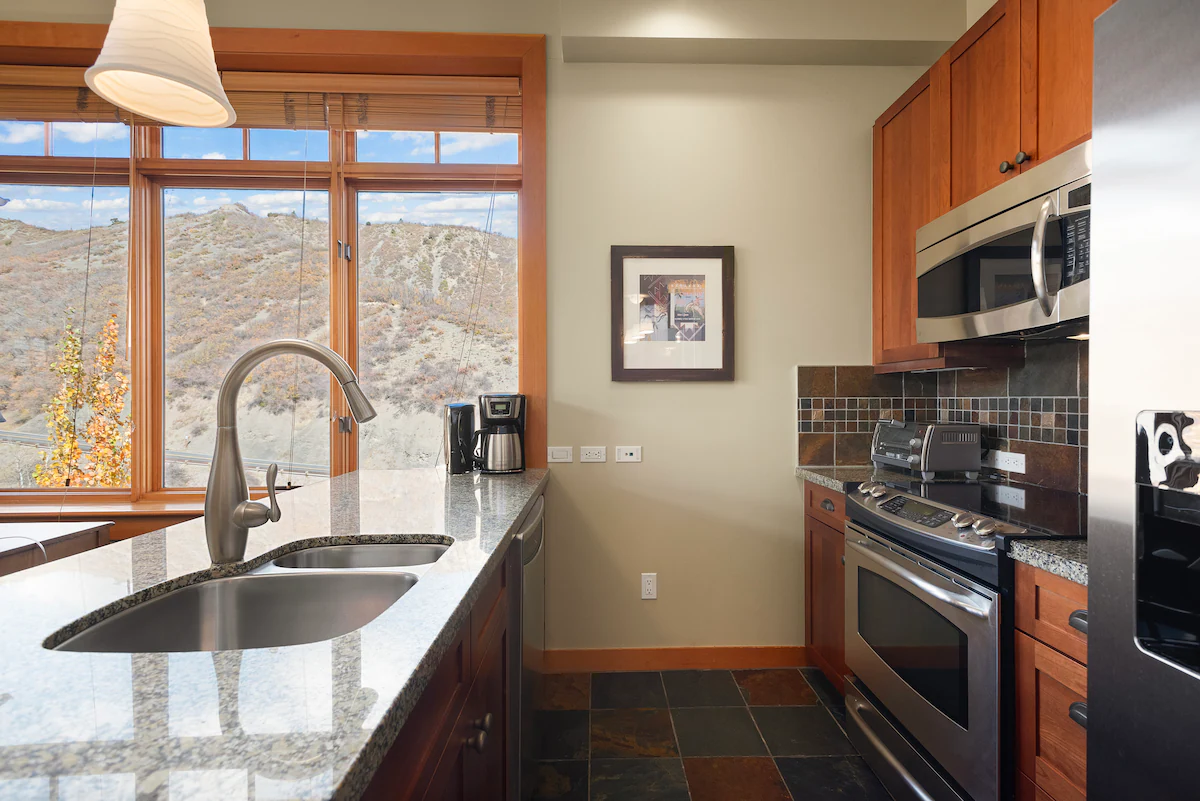 Pinecone Perch | Capitol Peak Lodge #3227 — photo 4