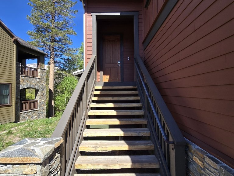 Snowcreek Resort Vacation Rental 1555 — photo 4
