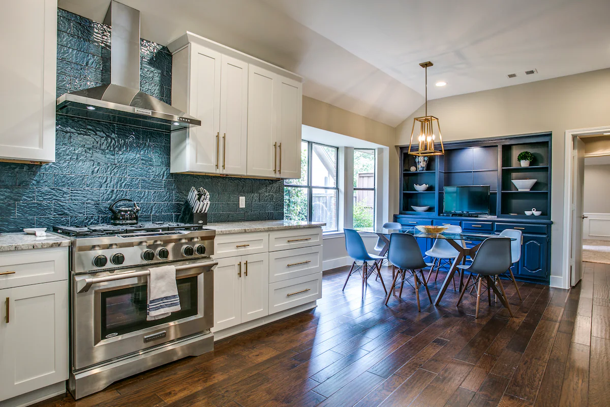 High Demand Private VIP with Heated Pool and Spa! — photo 5
