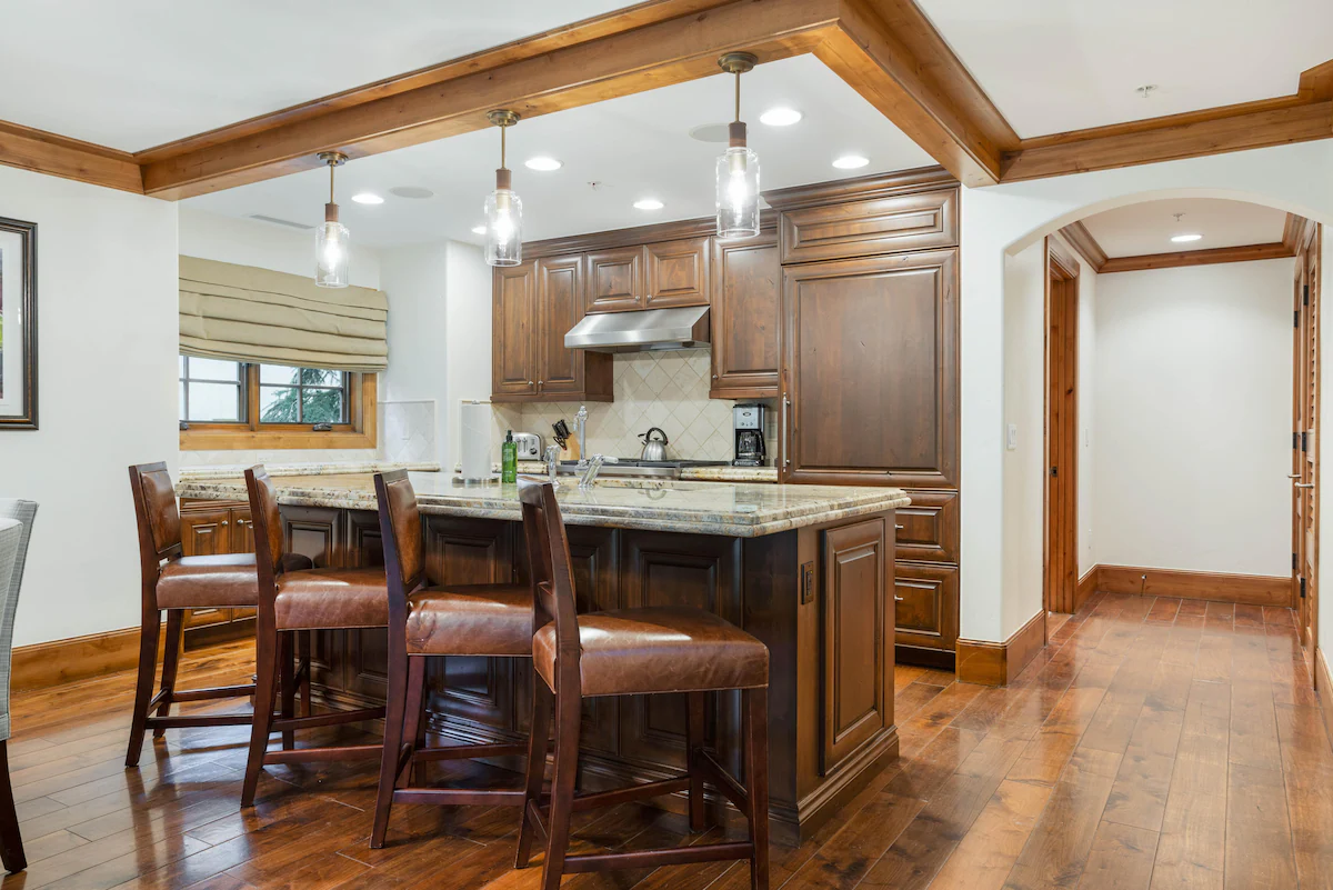 Willows 201 | Luxury 2BR Vail Village — photo 4