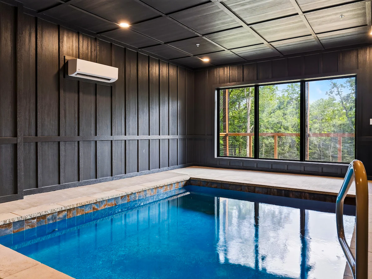 Sleeps 20 • Indoor Pool + Games Near Pigeon Forge — photo 3