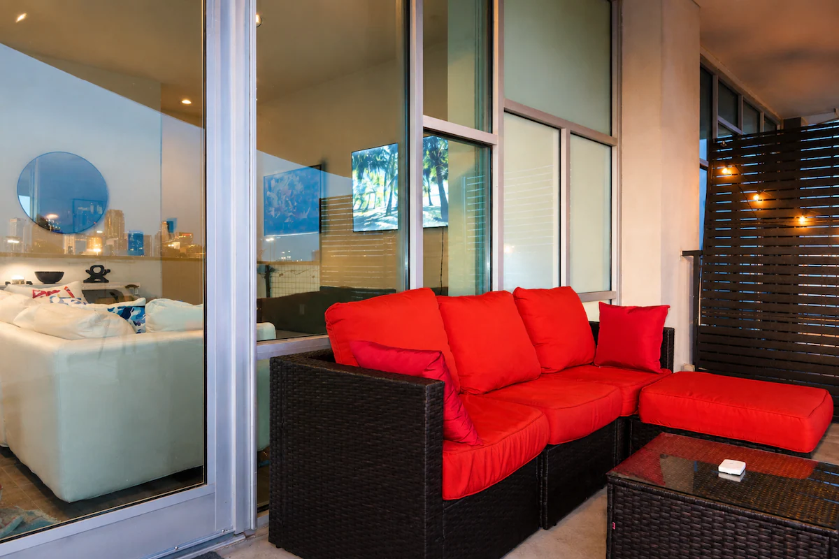 Uptown Luxe Stay | Dallas Skyline View + Balcony — photo 5