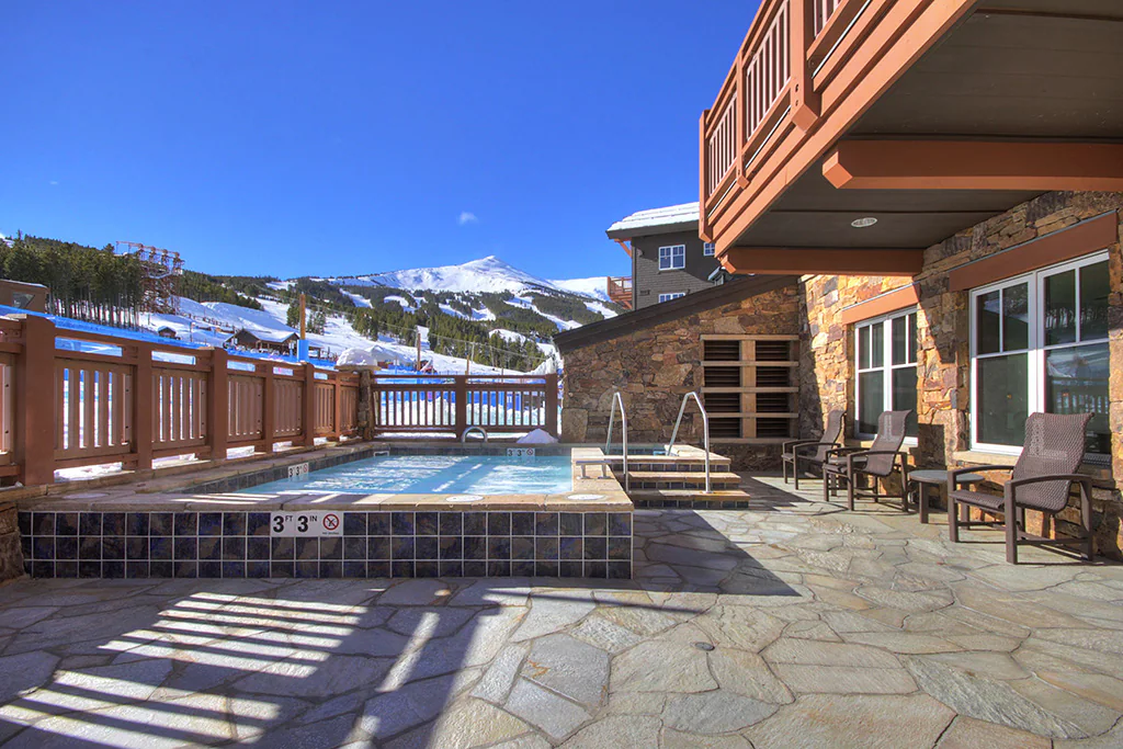 One Ski Hill Place 8516: Luxury Resort Condo. — photo 3