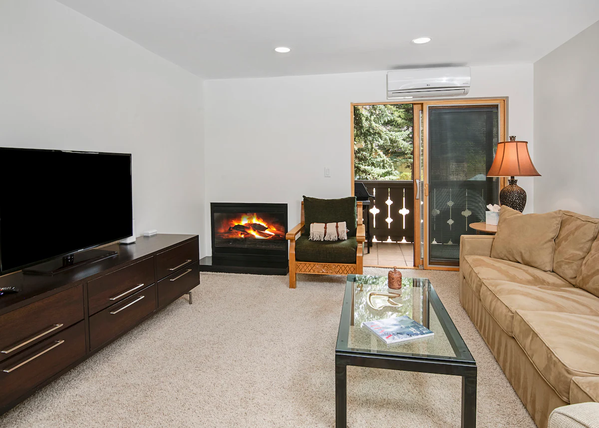 Villa Cortina 120 | 2BR Vail Village Retreat — photo 2