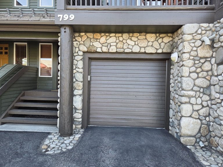 Snowcreek Resort Vacation Rental 799 — photo 3