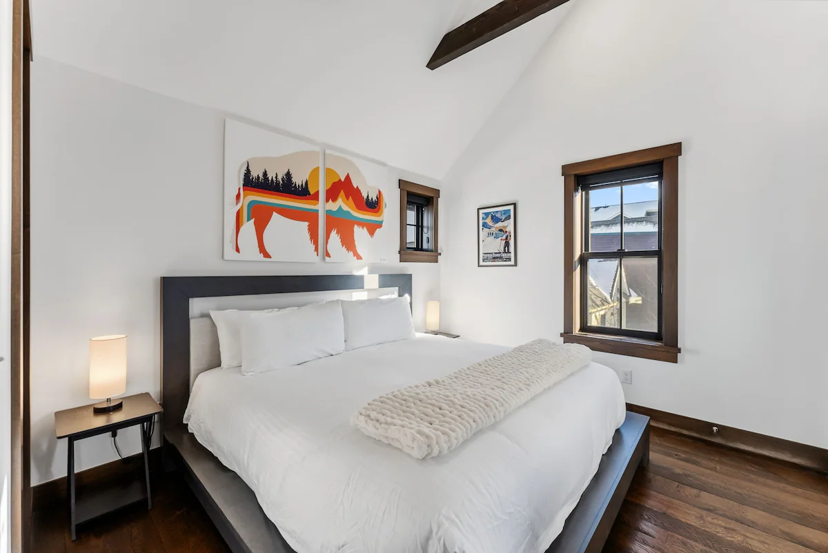 Aurum Condo -1 BR w/ Mtn Views, Steps from Main St — photo 5