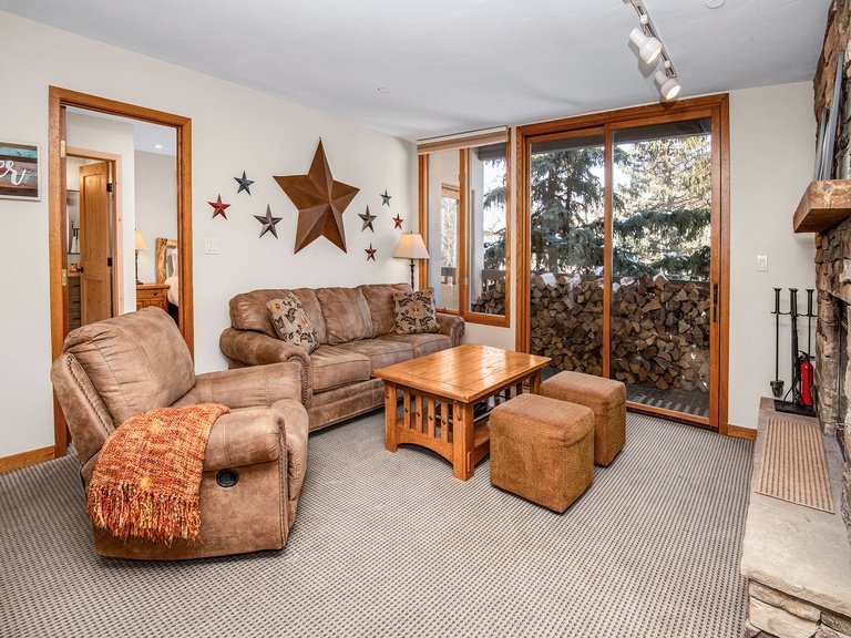 Beaver Creek Ski-In/Ski-Out 2BR Condo — photo 3